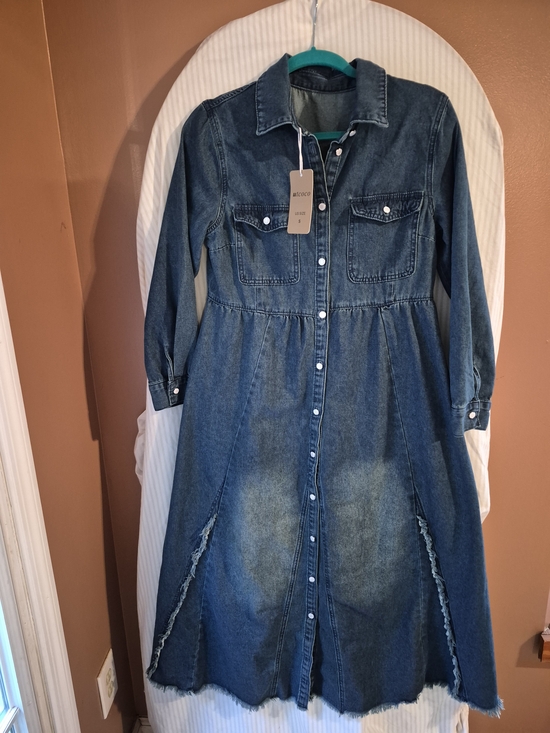 utcoco Dresses & Skirts - Denim Button-Front Midi Dress in Blue